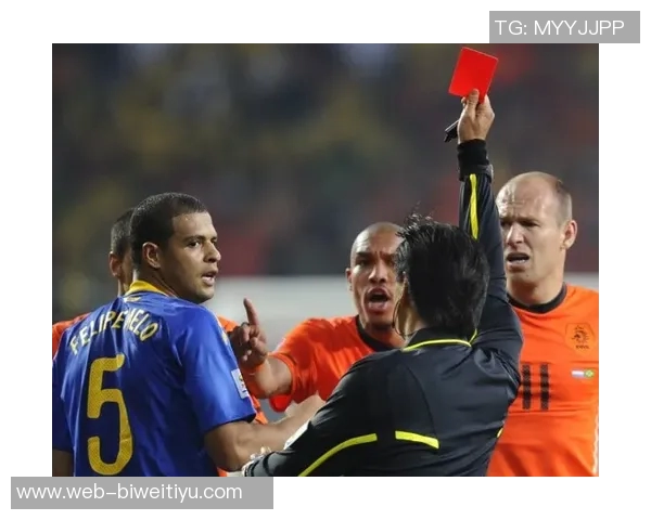 多特蒙德关注荷兰中场昆滕廷伯格罗斯续约前景不明 多特蒙德关注荷兰中场昆滕廷伯格罗斯续约前景不明