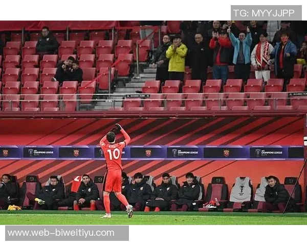亚冠赛事分析成都遭首尔逆袭海港客场失利回顾
