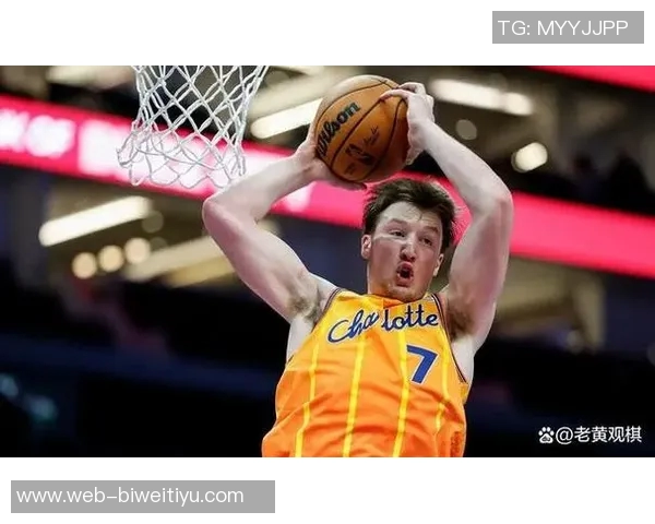 黄蜂主帅称赞克尼佩尔三分球表现展现未来潜力与成长空间