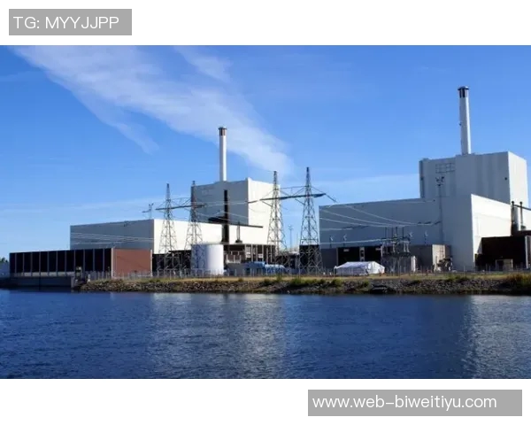 拜仁看好基亚拉未来发展预计将与其续签长期合同 拜仁看好基亚拉未来发展预计将与其续签长期合同