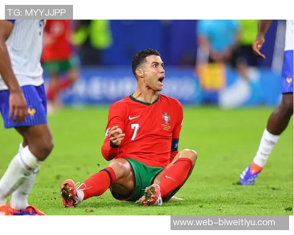 C罗愤怒出局后迅速返回更衣室沙特媒体独家报道比赛心情 C罗愤怒出局后迅速返回更衣室沙特媒体独家报道比赛心情